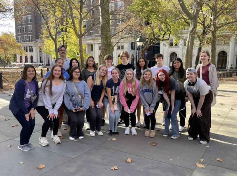 Publication students smiling for a pic after their tour around Philadelphia. (Photo from Merary Valdez)
